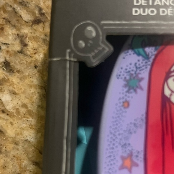 Wet Brush Nightmare Before Christmas Sally Detangling Hair Brush - Picture 3 of 5